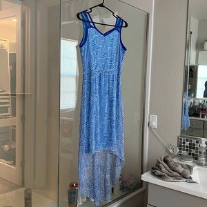 High low sleeveless dress